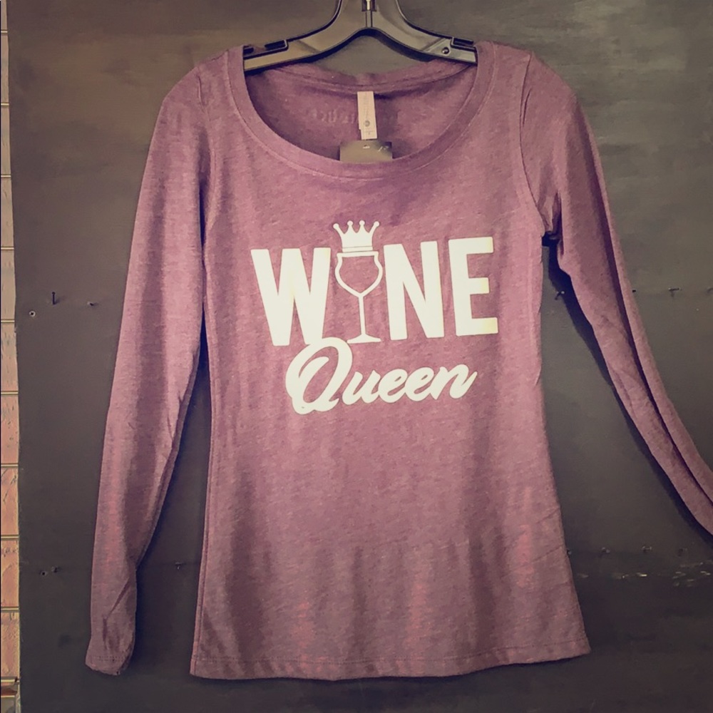 NWT Wine Queen long sleeve shirt purple with white